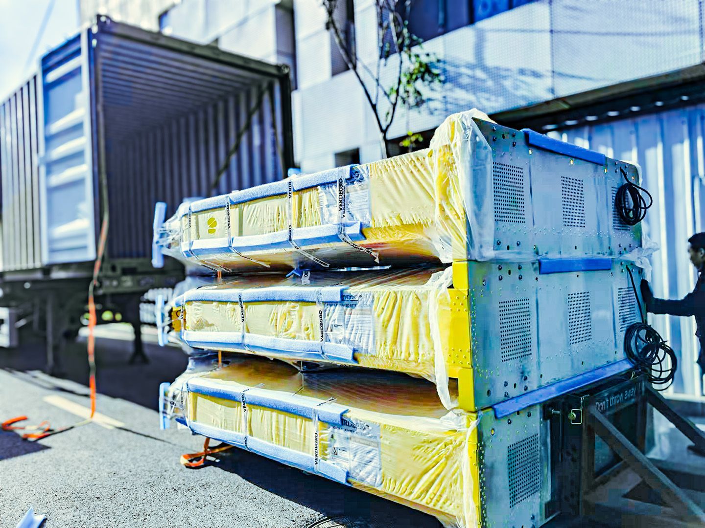 服务两岸交通!我司向台湾客户成功交付维迪高100K防撞缓冲垫 · 配图 1