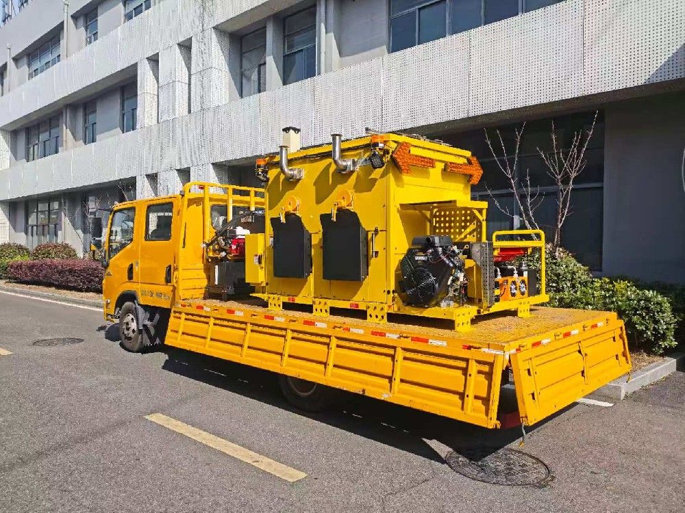 跨越海峡:南京同道向台湾客户交付公路养护设备