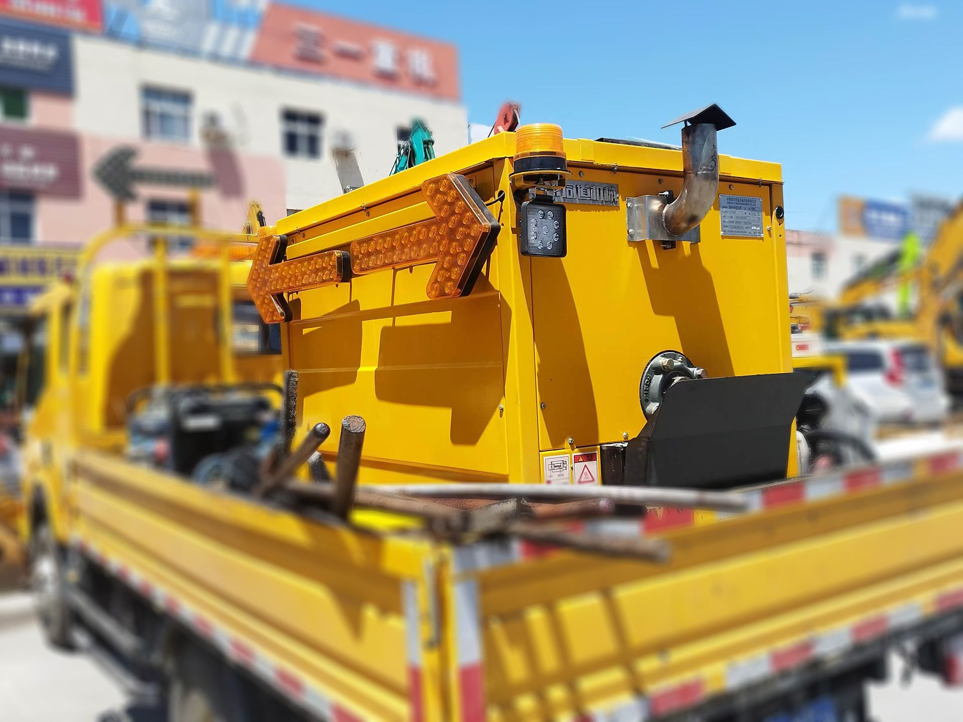新型沥青路面热再生搅拌机交付十堰,感谢客户的信任与支持! · 配图 2