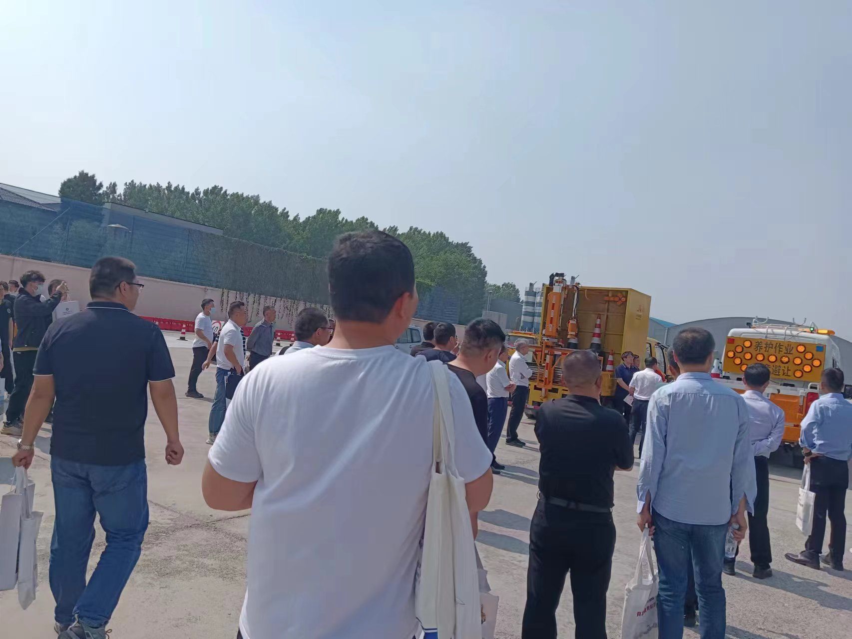 南京同道全自动路锥收放车助力河北高速养护安全年推进会 · 配图 4